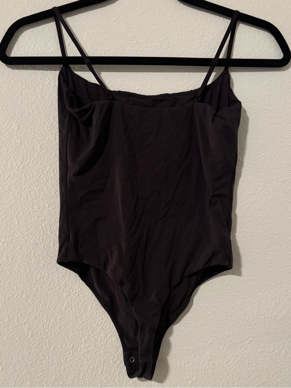 SKIMS Fits Everybody Cami Bodysuit - Picture 2 of 5